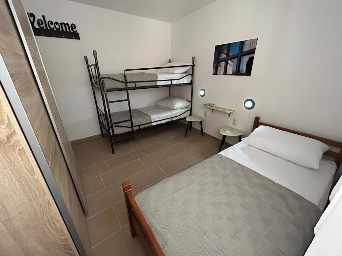 Dora House With Wifi And Outdoor Swimming Pool Villa Pula Bagian luar foto