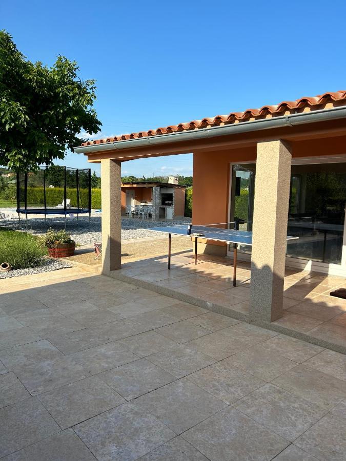 Dora House With Wifi And Outdoor Swimming Pool Villa Pula Bagian luar foto