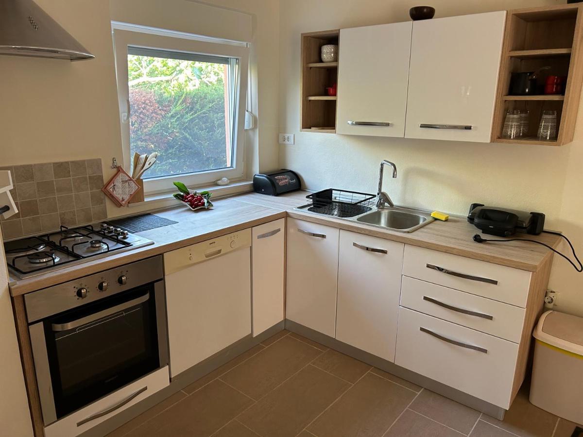 Dora House With Wifi And Outdoor Swimming Pool Villa Pula Bagian luar foto
